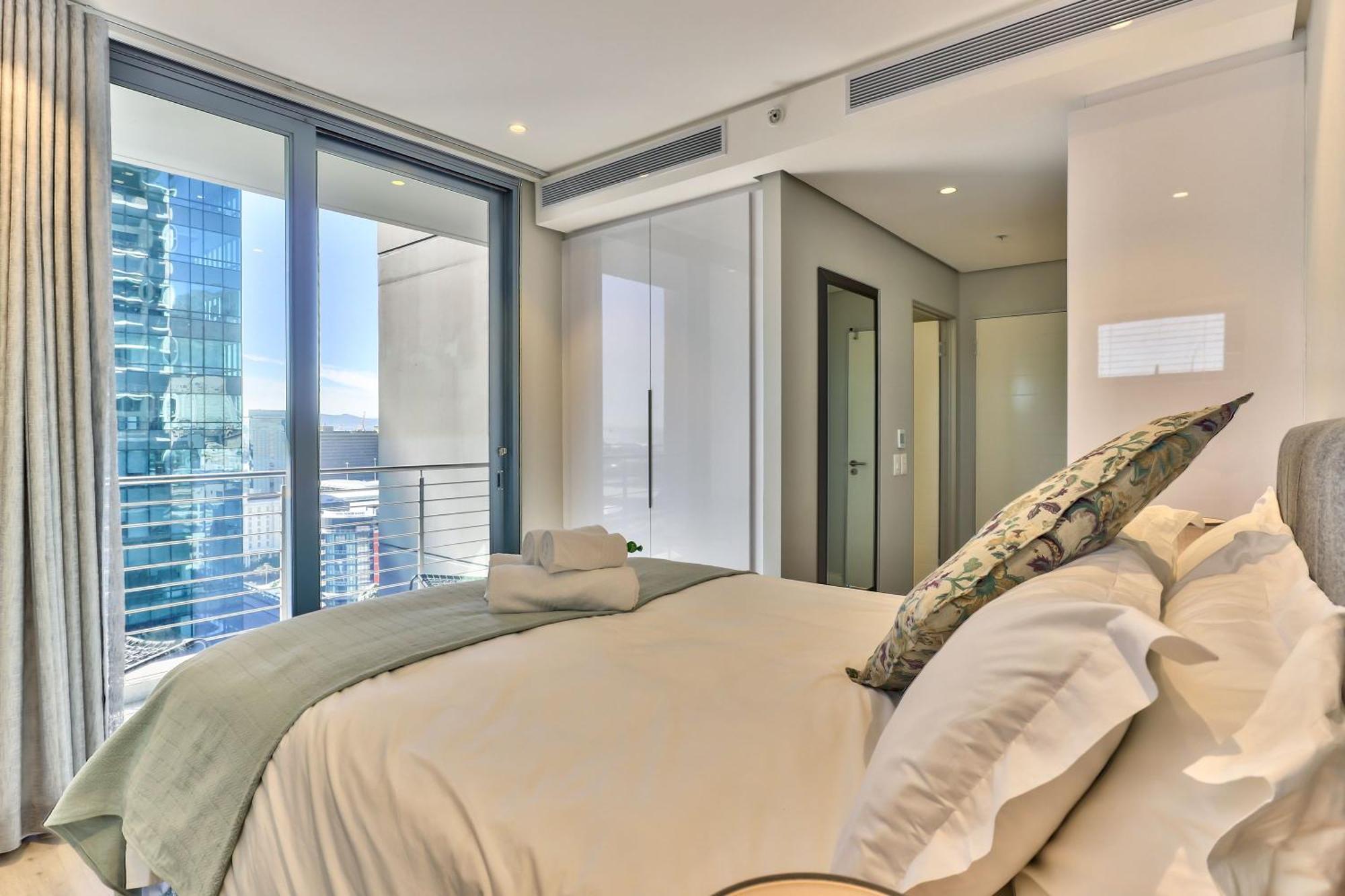 Elegant Apartment In The City Cape Town Exterior photo